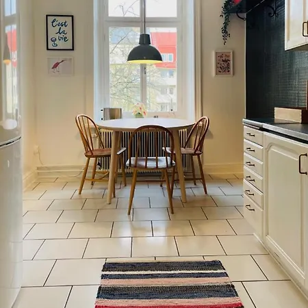 Cool And Light 2 Room Apartment In Sofo Stockholm Exterior photo